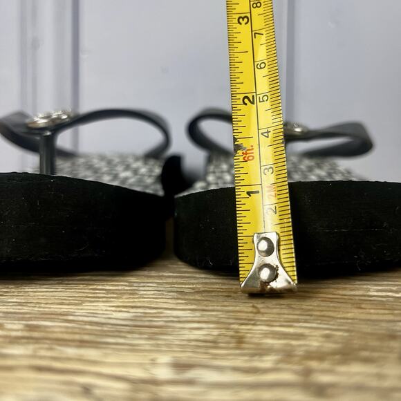 Tory Burch Wedge Platform Flip Flops Sz 8 Sandals Black White Geometric Resort - Picture 4 of 12